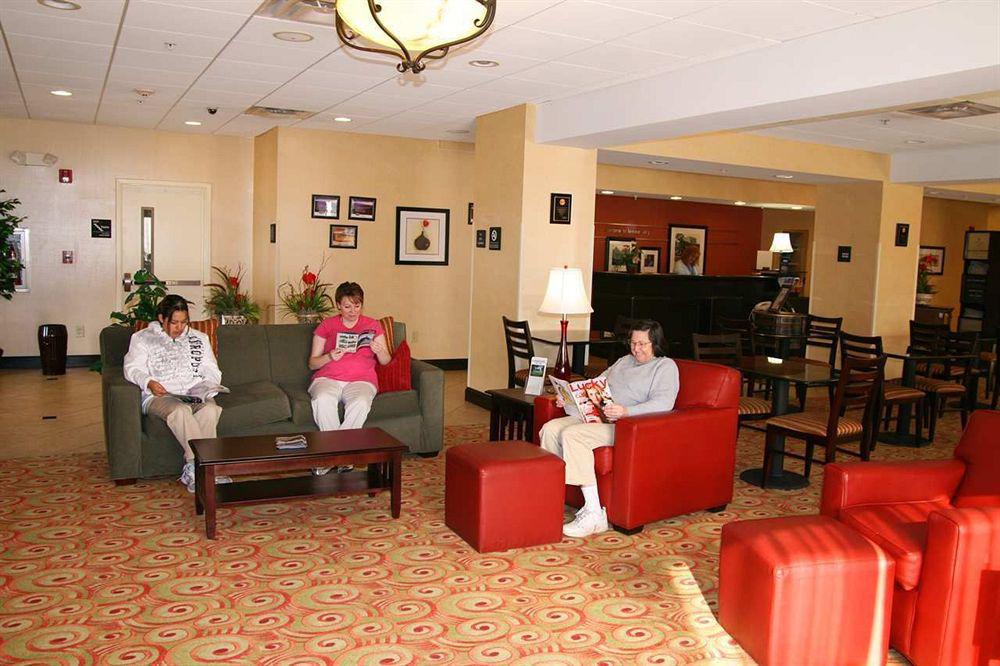 Hotel Hampton Lenoir