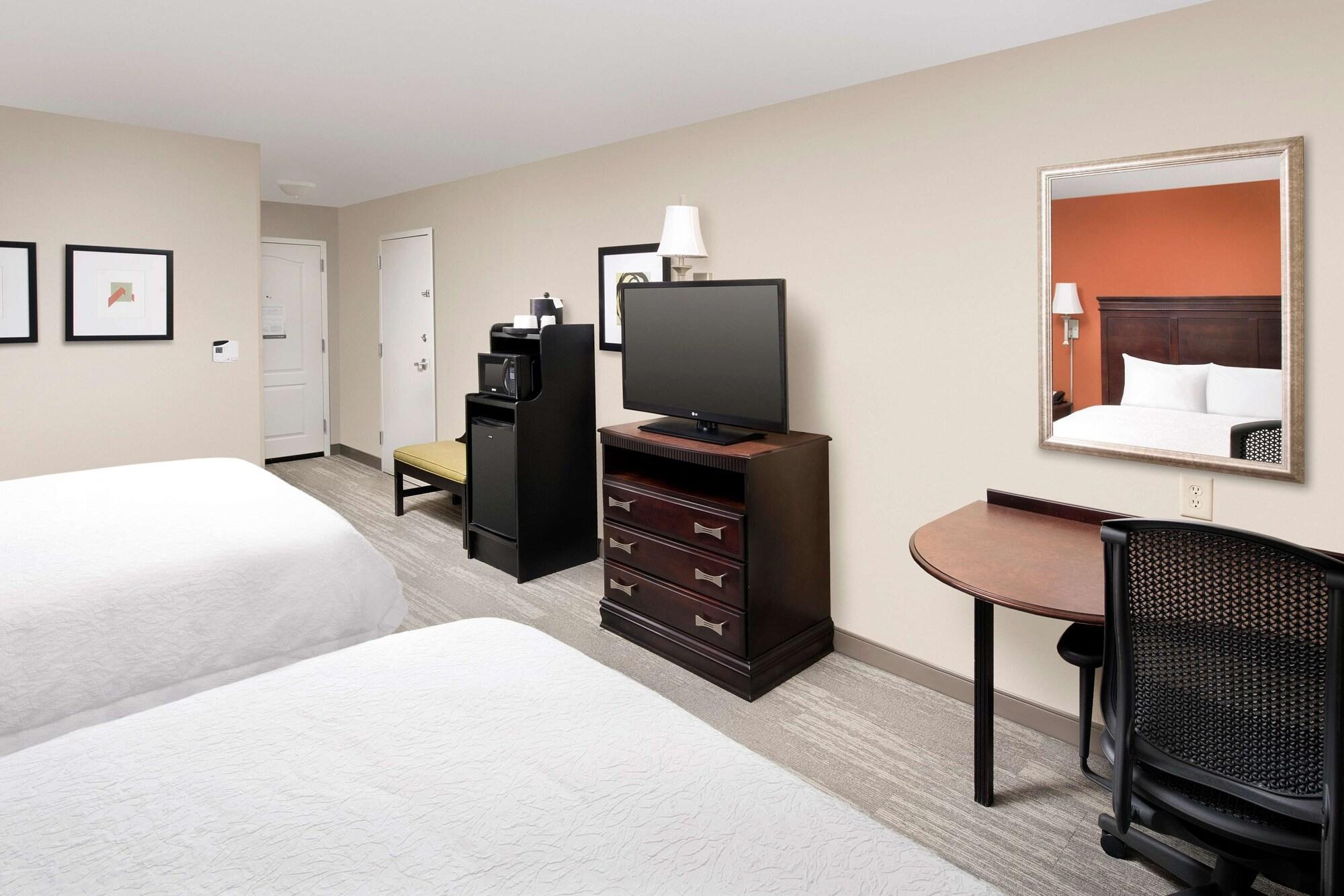 Hotel Hampton Lenoir 3*