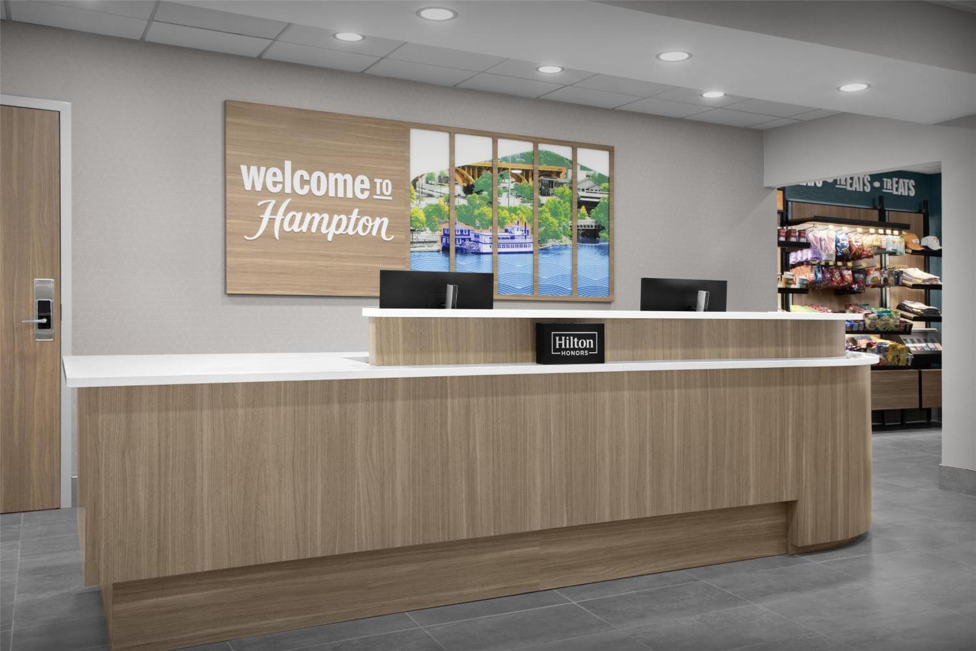 Hampton Lenoir 3*